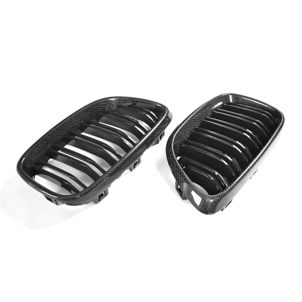 Kolfiber Grill med blanksvarta ribbor till BMW 2-Serie, F87 M2, F22 och F23