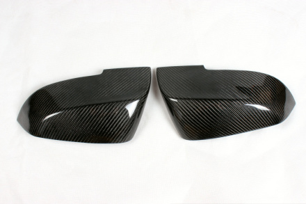 "Skal" Kolfiber Backspegelkpor till BMW F20, F21, F22, F23, F30, F31, F32, F33, F34, F35, F36, F87, E84 och i3 (Passar bde LCI och inte LCI) (Monteras med tejp p originalet)