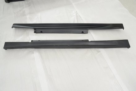 NISMO Style Plast side skirts till Nissan GT-R R35 