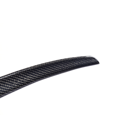 Bakluckespoiler i kolfiber till AUDI S3, A3 och RS3 8V 2014- 8V.2 2019 (Sedan)